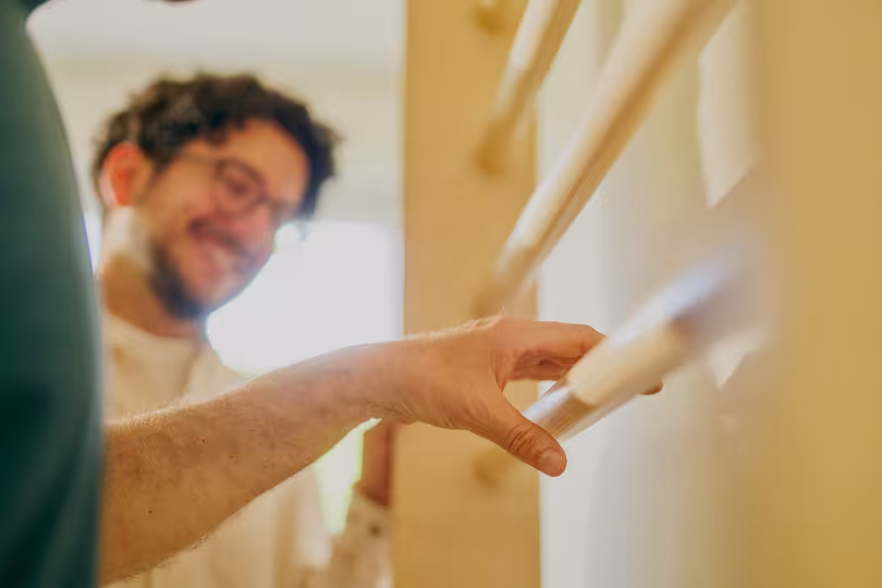 ergomotion Handtherapie Greifen Sprossenwand